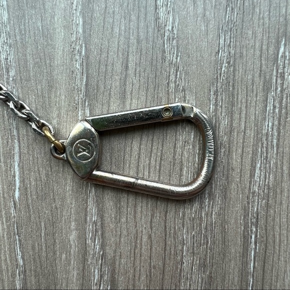 Louis Vuitton Black Epi Leather Key Pouch - Picture 12 of 15